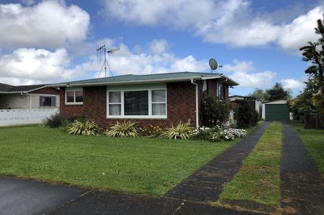 Photo of property in 37 Featherston Street, Levin, 5510