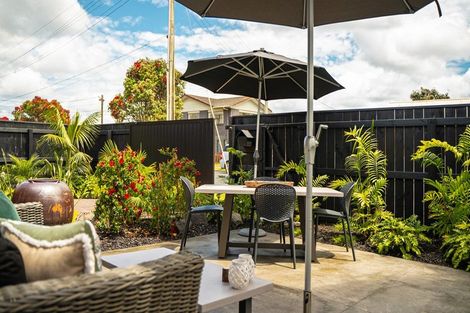 Photo of property in 2a Empire Road, Orewa, 0931