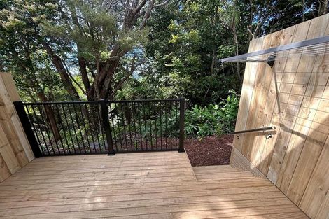 Photo of property in 11/19 Roberts Road, Glenfield, Auckland, 0629