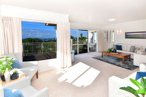 Photo of property in 4 Astor Place, Orewa, 0931