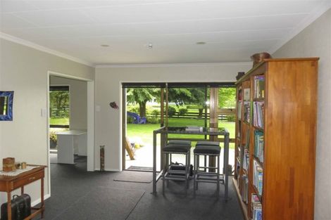 Photo of property in 73 Flora Road East, Makarewa, Invercargill, 9876