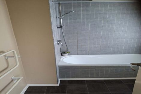 Photo of property in 354 Waiwhetu Road, Fairfield, Lower Hutt, 5011