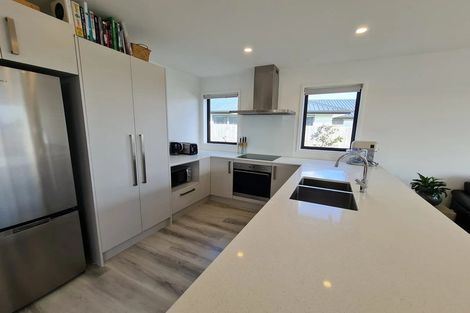 Photo of property in 20a Pakaraka Drive, Papakura, 2110