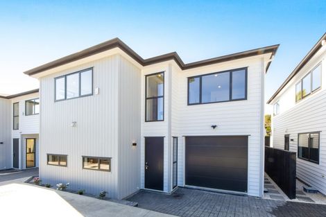 Photo of property in 3b Pendlebury Street, Green Bay, Auckland, 0604