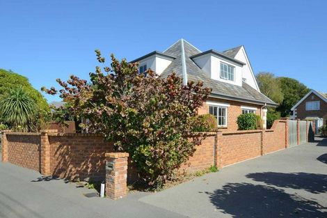 Photo of property in 233 Avonhead Road, Avonhead, Christchurch, 8042