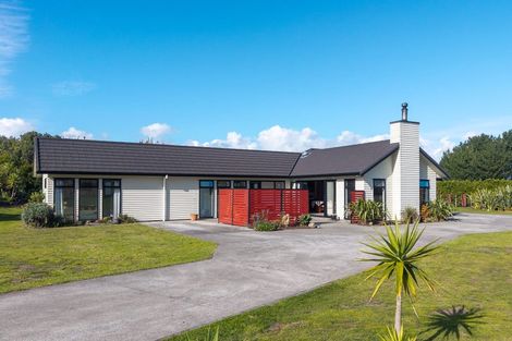 Photo of property in 66 Waitarere Rise Avenue, Waitarere, Levin, 5510