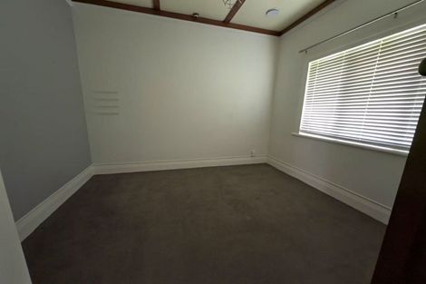 Photo of property in 189 Titirangi Road, Titirangi, Auckland, 0604