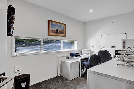 Photo of property in 184b Seaview Road, Westown, New Plymouth, 4310
