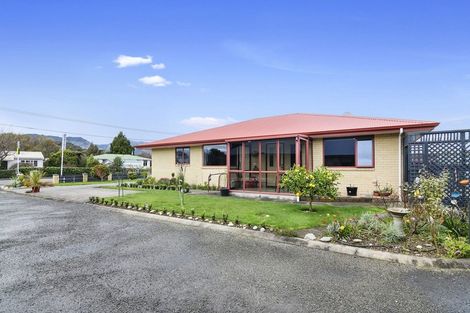 Photo of property in 193a Commercial Street, Takaka, 7110