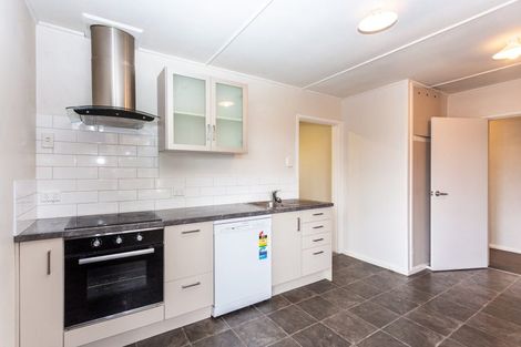 Photo of property in 23 Rowcliffe Crescent, Avonside, Christchurch, 8061