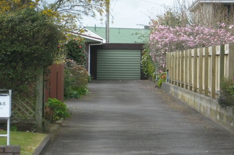 Photo of property in 3/145 Tukapa Street, Westown, New Plymouth, 4310