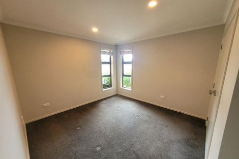 Photo of property in 40 Magnolia Drive, Westown, New Plymouth, 4310