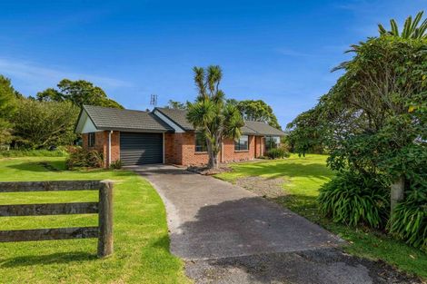 Photo of property in 40 Rona Road, Brixton, Waitara, 4382