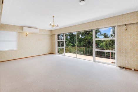 Photo of property in 96 Lawrence Crescent, Hillpark, Auckland, 2102