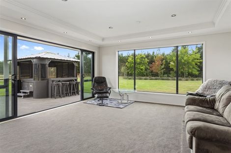 Photo of property in 53 Swamp Road, Loburn, Rangiora, 7472