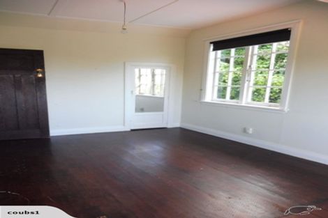 Photo of property in 39 Northland Road, Northland, Wellington, 6012