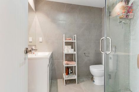 Photo of property in 9/237 Swanson Road, Henderson, Auckland, 0610