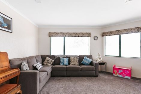 Photo of property in 20 Azalea Dell, Mount Maunganui, 3116