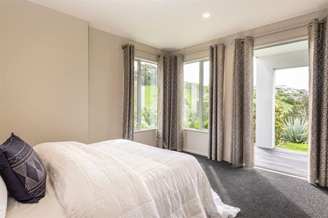 Photo of property in 12 Mandalay Lane, Redcliffs, Christchurch, 8081