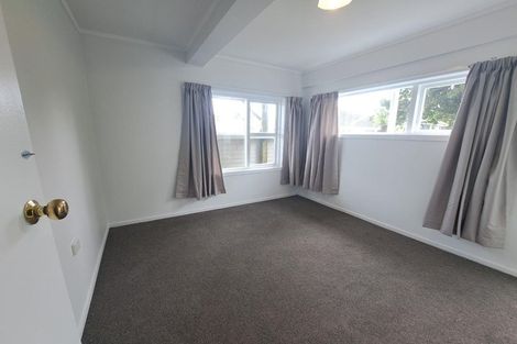 Photo of property in 100 Barrys Road, Glendene, Auckland, 0602