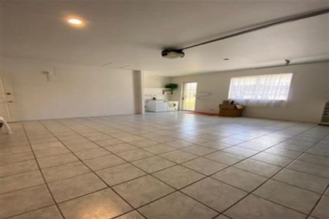 Photo of property in 55 Millhouse Drive, Northpark, Auckland, 2013