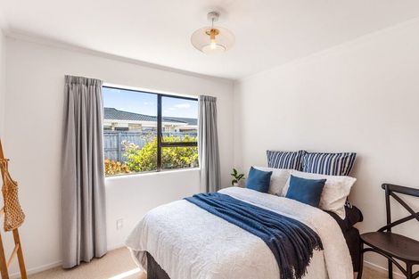 Photo of property in 1/29 Rosebank Grove, Waikanae, 5036