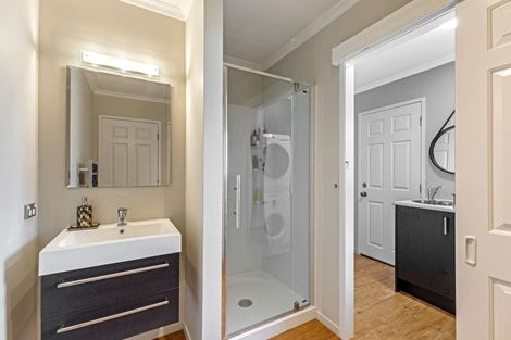 Photo of property in 58 Karina Road, Merrilands, New Plymouth, 4312