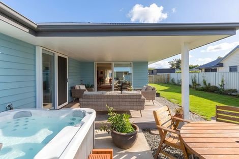 Photo of property in 38 Westwood Avenue, Greytown, 5712