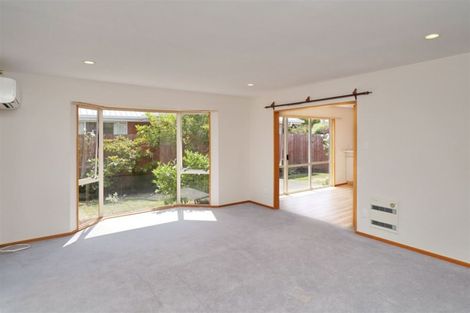 Photo of property in 30 Althorp Place, Avonhead, Christchurch, 8042