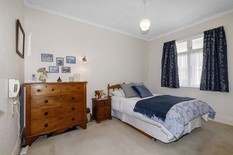 Photo of property in 62 Norton Park Avenue, Fairfield, Lower Hutt, 5011