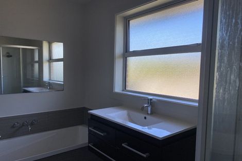 Photo of property in 57 Liverton Crescent, Bishopdale, Christchurch, 8053