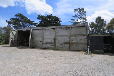 Photo of property in 244 Tinopai Road, Matakohe, 0593