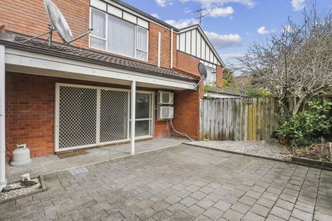 Photo of property in 2/23 Charlenne Close, Ranui, Auckland, 0612