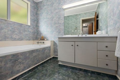 Photo of property in 477a Stokes Valley Road, Stokes Valley, Lower Hutt, 5019