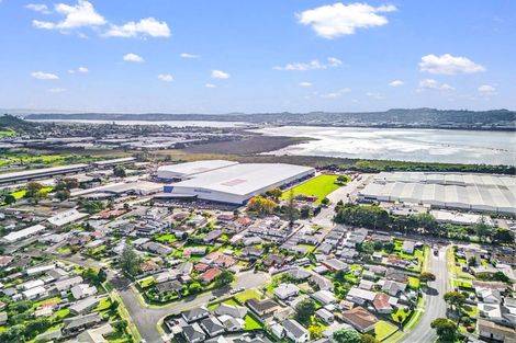Photo of property in 5 Maitland Place, Favona, Auckland, 2024