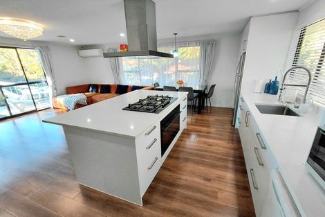 Photo of property in 179 Glengarry Road, Glen Eden, Auckland, 0602