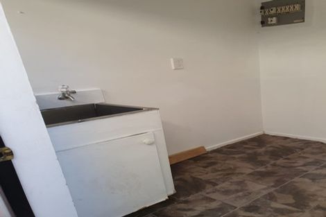 Photo of property in 76 Gallony Avenue, Massey, Auckland, 0614