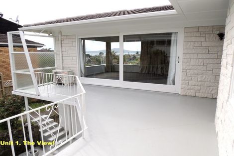 Photo of property in 9 Seaview Road, Castor Bay, Auckland, 0620