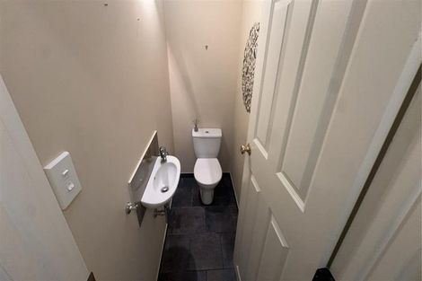 Photo of property in 42 Miromiro Road, Normandale, Lower Hutt, 5010