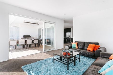 Photo of property in 4 Jeffs Way, Papamoa Beach, Papamoa, 3118