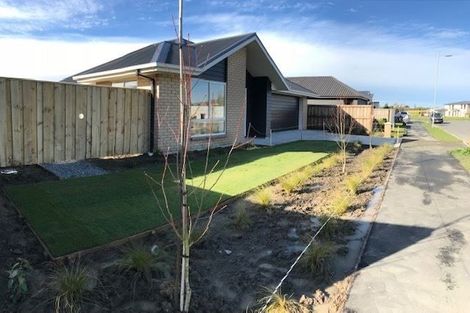 Photo of property in 10 Atap Place, Northwood, Christchurch, 8051