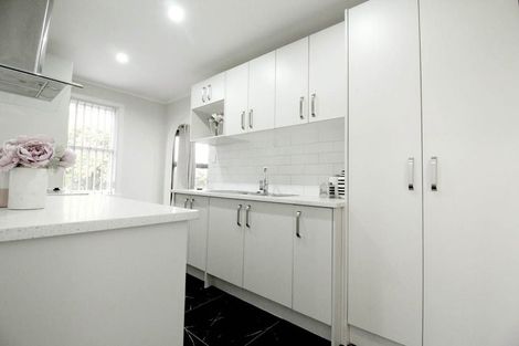 Photo of property in 114 Coxhead Road, Wattle Downs, Auckland, 2103