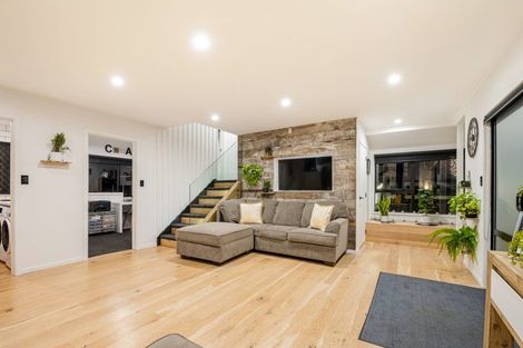 Photo of property in 1/22 Manuwai Road, Torbay, Auckland, 0630