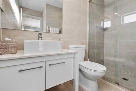 Photo of property in 25 Panorama Heights, Orewa, 0931