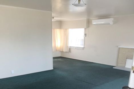 Photo of property in 14 Ronald Place, Manurewa, Auckland, 2102