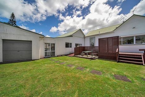 Photo of property in 137 Raleigh Street, Brixton, Waitara, 4382