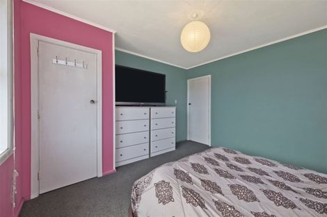 Photo of property in 25 Lambeth Crescent, Northcote, Christchurch, 8052