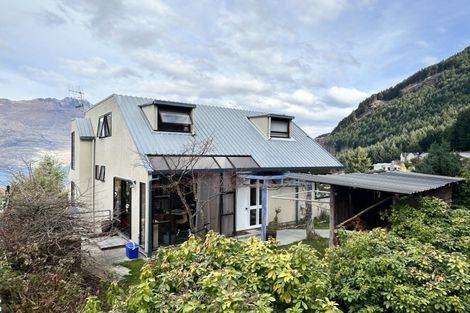 Photo of property in 20 Dart Place, Fernhill, Queenstown, 9300