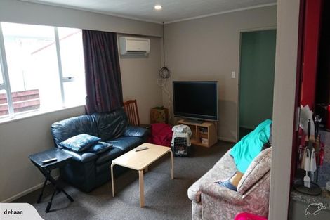 Photo of property in 6b Tulsa Grove, Totara Park, Upper Hutt, 5018