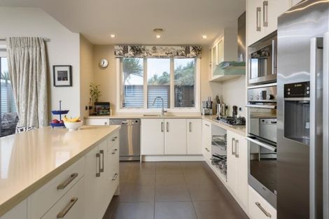 Photo of property in 8 Mewburn Rise, Karori, Wellington, 6012